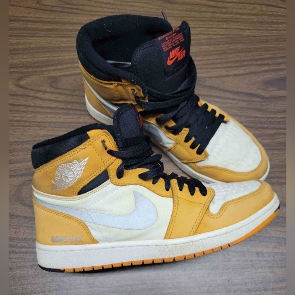 Air Jordan 1 High Element GORE-TEX 'Light Curry' Men's size 9